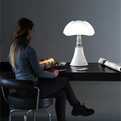 灯饰设计 Martinelli 2021年意大利现代时尚台灯设计素材