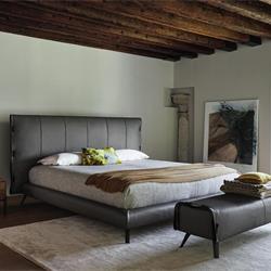 家具设计 Bonaldo 2022年欧美高档卧室家具素材图片电子目录