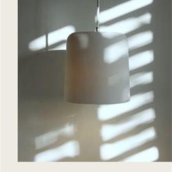 灯饰设计 Studio Enti 2023年欧美经典陶瓷灯具设计素材