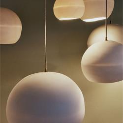 灯饰设计 Studio Enti 2023年欧美经典陶瓷灯具设计素材